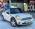 Белый Мини Купер, объемом двигателя 1.6 л и пробегом 236 тыс. км за 5550 $, фото 1 на Automoto.ua