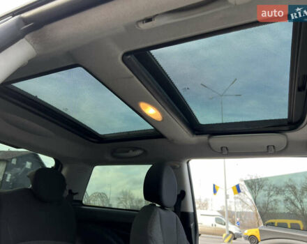 Белый Мини Купер, объемом двигателя 1.4 л и пробегом 222 тыс. км за 5500 $, фото 9 на Automoto.ua