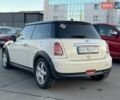 Белый Мини Купер, объемом двигателя 1.56 л и пробегом 236 тыс. км за 5550 $, фото 2 на Automoto.ua
