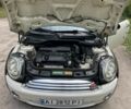 Білий Міні Cooper, об'ємом двигуна 1.6 л та пробігом 240 тис. км за 5100 $, фото 5 на Automoto.ua