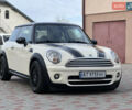 Белый Мини Купер, объемом двигателя 1.6 л и пробегом 178 тыс. км за 6499 $, фото 2 на Automoto.ua