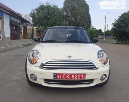 Білий Міні Cooper, об'ємом двигуна 1.6 л та пробігом 176 тис. км за 7200 $, фото 4 на Automoto.ua