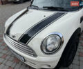 Белый Мини Купер, объемом двигателя 1.6 л и пробегом 178 тыс. км за 6499 $, фото 6 на Automoto.ua