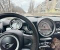 Белый Мини Купер, объемом двигателя 1.4 л и пробегом 203 тыс. км за 5800 $, фото 5 на Automoto.ua