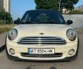 Белый Мини Купер, объемом двигателя 1.6 л и пробегом 227 тыс. км за 5800 $, фото 9 на Automoto.ua