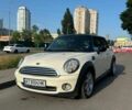 Белый Мини Купер, объемом двигателя 1.6 л и пробегом 227 тыс. км за 5800 $, фото 1 на Automoto.ua