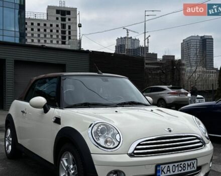 Белый Мини Купер, объемом двигателя 1.6 л и пробегом 221 тыс. км за 8100 $, фото 1 на Automoto.ua