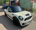 Белый Мини Купер, объемом двигателя 1.6 л и пробегом 127 тыс. км за 11000 $, фото 3 на Automoto.ua
