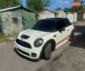 Белый Мини Купер, объемом двигателя 1.6 л и пробегом 127 тыс. км за 11000 $, фото 2 на Automoto.ua
