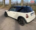 Мини Купер 2010 в Львове на Automoto.ua Белый Мини Купер, объемом двигателя 1.6 л и пробегом 195 тыс. км за 4799 $, фото 3 на Automoto.ua