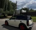 Білий Міні Cooper, об'ємом двигуна 1.6 л та пробігом 153 тис. км за 9500 $, фото 80 на Automoto.ua