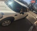 Белый Мини Купер, объемом двигателя 1.6 л и пробегом 243 тыс. км за 6300 $, фото 5 на Automoto.ua