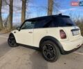 Мини Купер 2010 в Львове на Automoto.ua Белый Мини Купер, объемом двигателя 1.6 л и пробегом 195 тыс. км за 4799 $, фото 4 на Automoto.ua