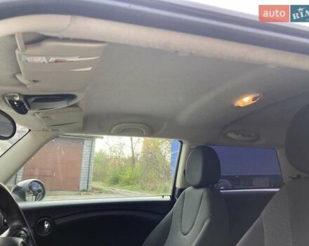 Мини Купер 2010 в Львове на Automoto.ua Белый Мини Купер, объемом двигателя 1.6 л и пробегом 195 тыс. км за 4799 $, фото 19 на Automoto.ua