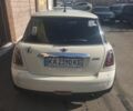 Білий Міні Cooper, об'ємом двигуна 1.6 л та пробігом 243 тис. км за 6500 $, фото 1 на Automoto.ua