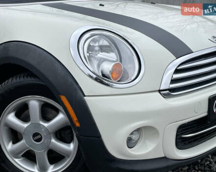 Белый Мини Купер, объемом двигателя 1.6 л и пробегом 178 тыс. км за 7990 $, фото 2 на Automoto.ua