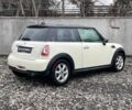 Белый Мини Купер, объемом двигателя 1.6 л и пробегом 174 тыс. км за 7190 $, фото 9 на Automoto.ua