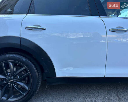 Білий Міні Cooper, об'ємом двигуна 1.6 л та пробігом 210 тис. км за 11000 $, фото 6 на Automoto.ua
