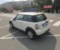 Белый Мини Купер, объемом двигателя 1.6 л и пробегом 220 тыс. км за 6900 $, фото 13 на Automoto.ua