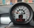 Белый Мини Купер, объемом двигателя 1.6 л и пробегом 221 тыс. км за 6280 $, фото 14 на Automoto.ua