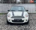 Белый Мини Купер, объемом двигателя 1.6 л и пробегом 178 тыс. км за 6990 $, фото 3 на Automoto.ua