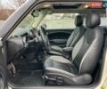 Белый Мини Купер, объемом двигателя 1.6 л и пробегом 178 тыс. км за 6990 $, фото 10 на Automoto.ua