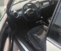 Белый Мини Купер, объемом двигателя 1.6 л и пробегом 220 тыс. км за 6900 $, фото 7 на Automoto.ua