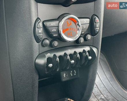 Белый Мини Купер, объемом двигателя 1.6 л и пробегом 178 тыс. км за 7990 $, фото 21 на Automoto.ua