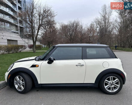 Білий Міні Cooper, об'ємом двигуна 1.6 л та пробігом 135 тис. км за 8500 $, фото 5 на Automoto.ua