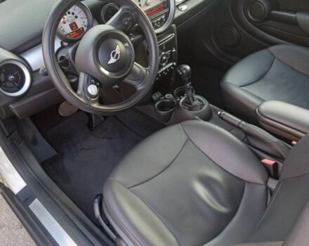 Білий Міні Cooper, об'ємом двигуна 1.6 л та пробігом 165 тис. км за 8500 $, фото 6 на Automoto.ua