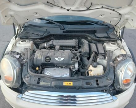 Білий Міні Cooper, об'ємом двигуна 1.6 л та пробігом 165 тис. км за 8500 $, фото 2 на Automoto.ua