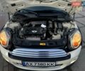 Білий Міні Cooper, об'ємом двигуна 1.6 л та пробігом 219 тис. км за 8000 $, фото 11 на Automoto.ua