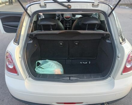 Білий Міні Cooper, об'ємом двигуна 1.6 л та пробігом 165 тис. км за 8500 $, фото 5 на Automoto.ua