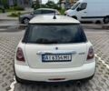 Белый Мини Купер, объемом двигателя 1.6 л и пробегом 171 тыс. км за 7500 $, фото 7 на Automoto.ua