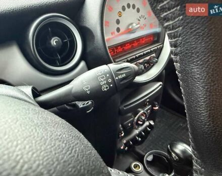Білий Міні Cooper, об'ємом двигуна 1.6 л та пробігом 131 тис. км за 8990 $, фото 14 на Automoto.ua