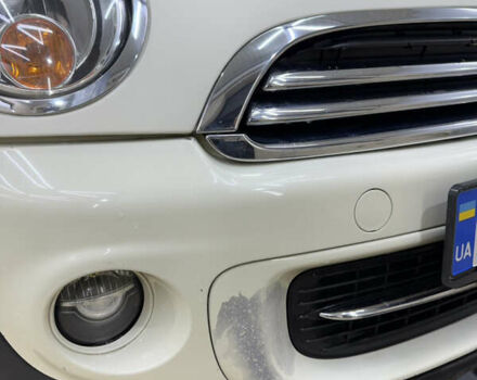Белый Мини Купер, объемом двигателя 1.6 л и пробегом 207 тыс. км за 7500 $, фото 12 на Automoto.ua