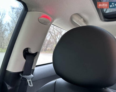 Білий Міні Cooper, об'ємом двигуна 1.6 л та пробігом 135 тис. км за 8500 $, фото 13 на Automoto.ua