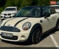Белый Мини Купер, объемом двигателя 1.54 л и пробегом 178 тыс. км за 6800 $, фото 3 на Automoto.ua