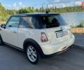 Білий Міні Cooper, об'ємом двигуна 1.6 л та пробігом 128 тис. км за 8800 $, фото 3 на Automoto.ua