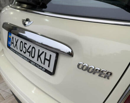 Белый Мини Купер, объемом двигателя 1.6 л и пробегом 207 тыс. км за 7500 $, фото 11 на Automoto.ua