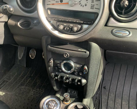 Білий Міні Cooper, об'ємом двигуна 1.6 л та пробігом 117 тис. км за 6500 $, фото 10 на Automoto.ua