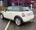 Білий Міні Cooper, об'ємом двигуна 1.6 л та пробігом 131 тис. км за 8990 $, фото 3 на Automoto.ua