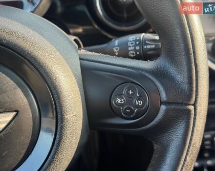 Білий Міні Cooper, об'ємом двигуна 1.6 л та пробігом 167 тис. км за 8000 $, фото 17 на Automoto.ua