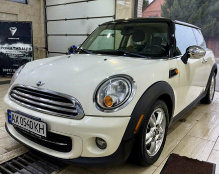 Белый Мини Купер, объемом двигателя 1.6 л и пробегом 207 тыс. км за 7500 $, фото 3 на Automoto.ua