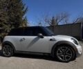 Білий Міні Cooper, об'ємом двигуна 1.6 л та пробігом 236 тис. км за 8300 $, фото 4 на Automoto.ua