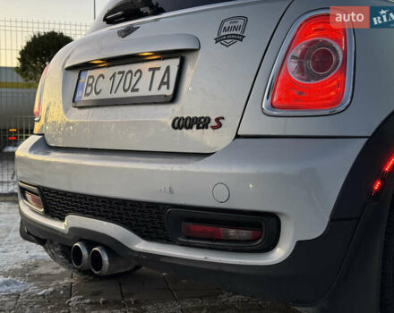 Білий Міні Cooper, об'ємом двигуна 1.6 л та пробігом 233 тис. км за 7490 $, фото 26 на Automoto.ua