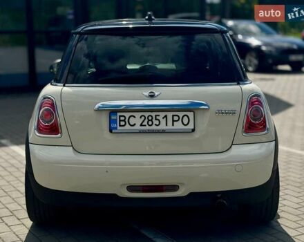 Белый Мини Купер, объемом двигателя 1.54 л и пробегом 178 тыс. км за 6800 $, фото 4 на Automoto.ua