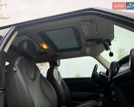 Білий Міні Cooper, об'ємом двигуна 1.6 л та пробігом 131 тис. км за 8990 $, фото 10 на Automoto.ua