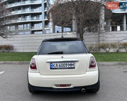 Білий Міні Cooper, об'ємом двигуна 1.6 л та пробігом 135 тис. км за 8500 $, фото 4 на Automoto.ua