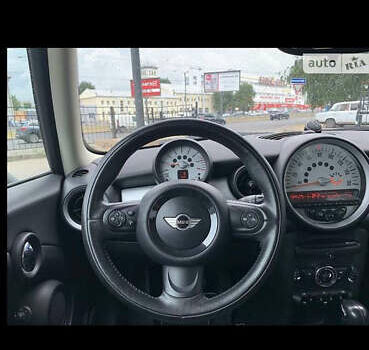 Белый Мини Купер, объемом двигателя 1.6 л и пробегом 207 тыс. км за 7500 $, фото 14 на Automoto.ua